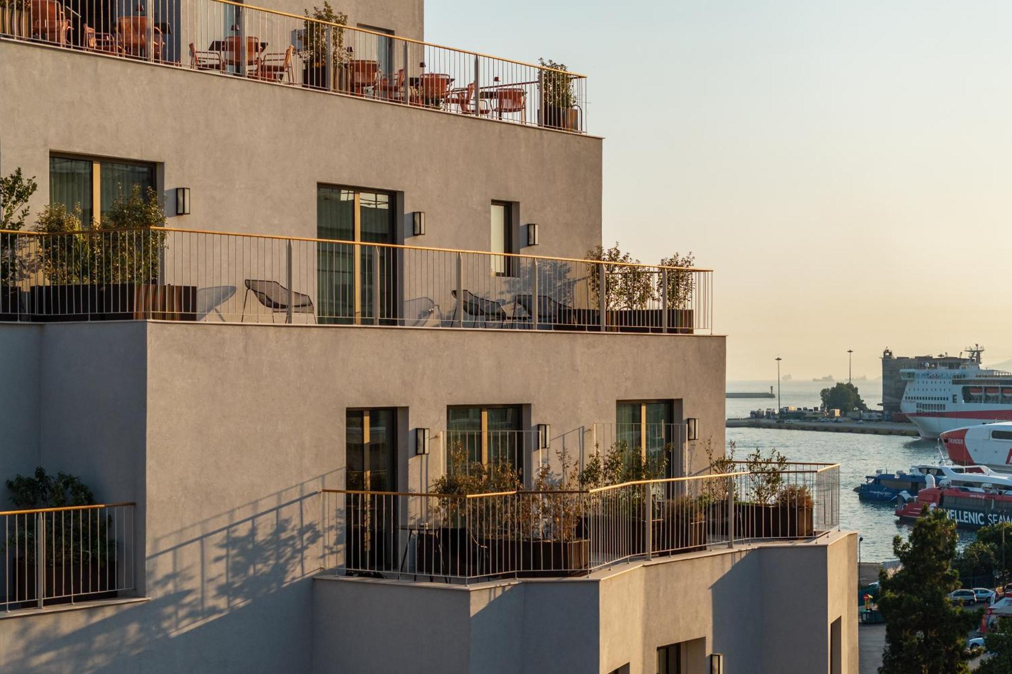 Hotel Mitsis N'u Port 4*